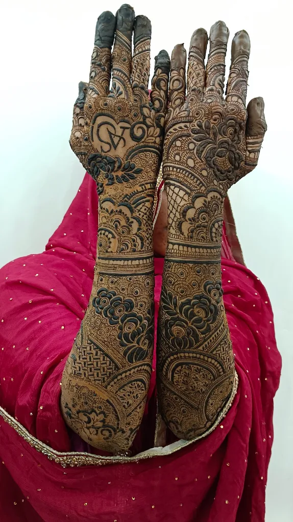 Bridal Mehendi design #7 on hands, Bangalore