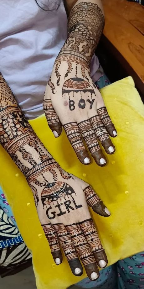 Engagement Mehendi by Sumaiya Henna Artist, Bangalore